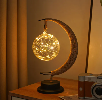 Half Moon Designed DeskLamp